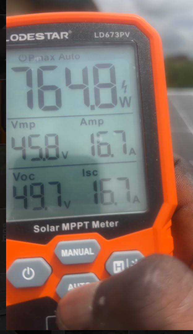 A later reading reached 764.8W.
